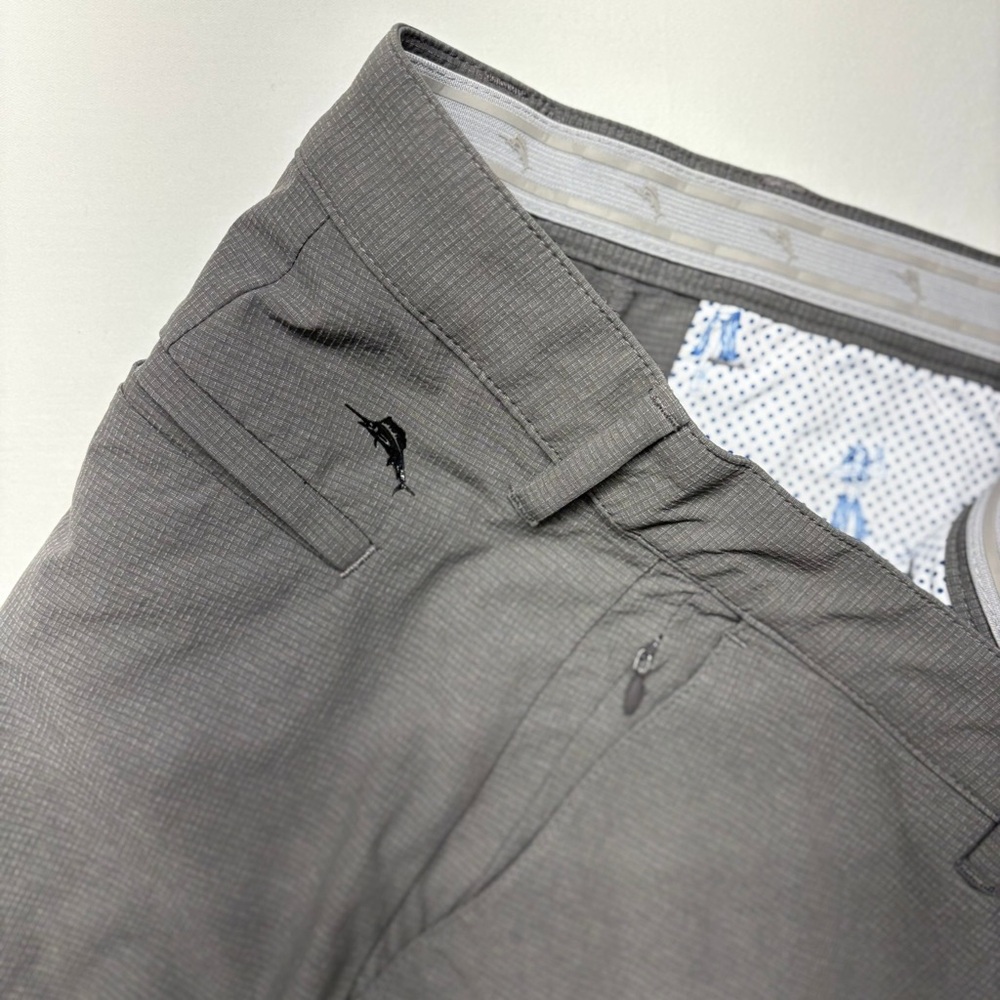 Tommy Bahama Chip Shot Island Zone Golf Shorts 10 inch Gray size 36 - Picture 6 of 6